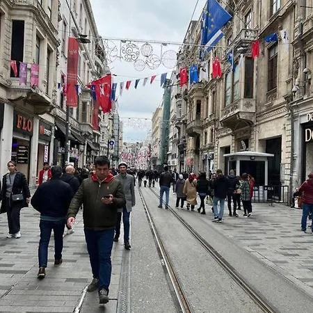 Authentic In Taksim/galata 7/24 Istanbul
